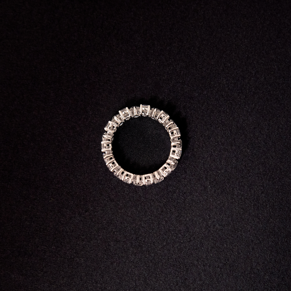 Womens Ring - 18K White Gold